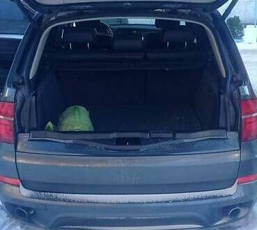 Серый БМВ Х5, объемом двигателя 2.98 л и пробегом 280 тыс. км за 13000 $, фото 1 на Automoto.ua