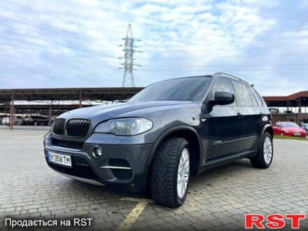 БМВ Х5 2011 в Одессе на Automoto.ua Серый БМВ Х5, объемом двигателя 3 л и пробегом 270 тыс. км за 17500 $, фото 1 на Automoto.ua