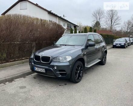 Серый БМВ Х5, объемом двигателя 3 л и пробегом 230 тыс. км за 20000 $, фото 1 на Automoto.ua