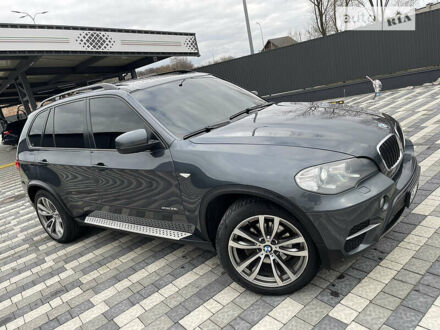 БМВ Х5 2011 у Львові на Automoto.ua Сірий БМВ Х5, об'ємом двигуна 3.5 л та пробігом 245 тис. км за 16800 $, фото 1 на Automoto.ua