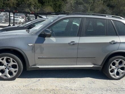 Серый БМВ Х5, объемом двигателя 3 л и пробегом 192 тыс. км за 10000 $, фото 1 на Automoto.ua