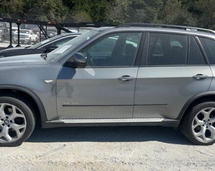 Серый БМВ Х5, объемом двигателя 3 л и пробегом 192 тыс. км за 10000 $, фото 1 на Automoto.ua