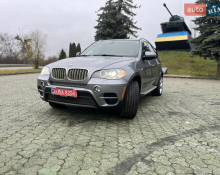 Серый БМВ Х5, объемом двигателя 3 л и пробегом 243 тыс. км за 17650 $, фото 1 на Automoto.ua