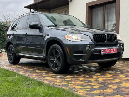 Серый БМВ Х5, объемом двигателя 3 л и пробегом 228 тыс. км за 16700 $, фото 1 на Automoto.ua