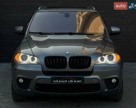 Серый БМВ Х5, объемом двигателя 2.98 л и пробегом 195 тыс. км за 16799 $, фото 1 на Automoto.ua