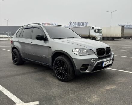 Серый БМВ Х5, объемом двигателя 3 л и пробегом 194 тыс. км за 16000 $, фото 1 на Automoto.ua