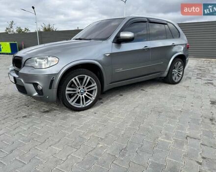 Серый БМВ Х5, объемом двигателя 3 л и пробегом 190 тыс. км за 16900 $, фото 1 на Automoto.ua