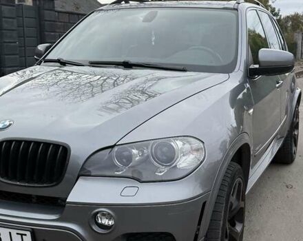 Серый БМВ Х5, объемом двигателя 3 л и пробегом 320 тыс. км за 16500 $, фото 1 на Automoto.ua