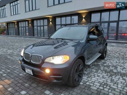 Серый БМВ Х5, объемом двигателя 3 л и пробегом 250 тыс. км за 15700 $, фото 1 на Automoto.ua