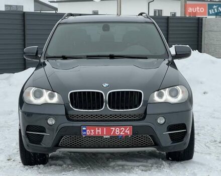 Серый БМВ Х5, объемом двигателя 3 л и пробегом 253 тыс. км за 17700 $, фото 1 на Automoto.ua