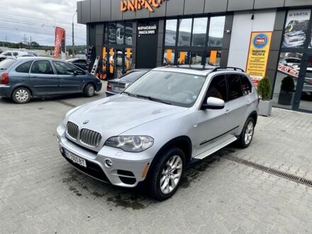 Сірий БМВ Х5, об'ємом двигуна 3 л та пробігом 225 тис. км за 17500 $, фото 1 на Automoto.ua