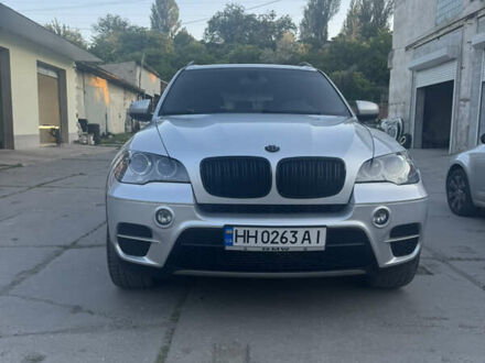 БМВ Х5 2013 у Измаиле на Automoto.ua Сірий БМВ Х5, об'ємом двигуна 2.99 л та пробігом 140 тис. км за 19500 $, фото 1 на Automoto.ua