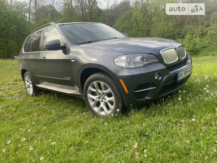 БМВ Х5 2013 у Хмельницькому на Automoto.ua Сірий БМВ Х5, об'ємом двигуна 0 л та пробігом 140 тис. км за 19000 $, фото 1 на Automoto.ua