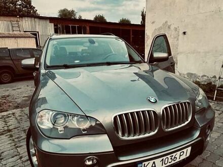 Серый БМВ Х5, объемом двигателя 2.98 л и пробегом 260 тыс. км за 14000 $, фото 1 на Automoto.ua