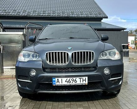 Серый БМВ Х5, объемом двигателя 3 л и пробегом 321 тыс. км за 15000 $, фото 1 на Automoto.ua