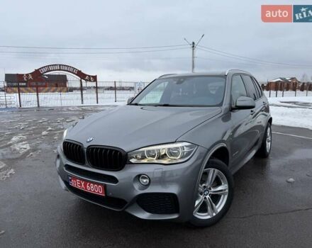 Серый БМВ Х5, объемом двигателя 3 л и пробегом 230 тыс. км за 29900 $, фото 1 на Automoto.ua