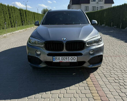 Серый БМВ Х5, объемом двигателя 3 л и пробегом 305 тыс. км за 28000 $, фото 1 на Automoto.ua