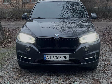 Серый БМВ Х5, объемом двигателя 2 л и пробегом 288 тыс. км за 25500 $, фото 1 на Automoto.ua