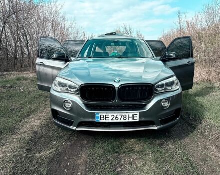 Серый БМВ Х5, объемом двигателя 3 л и пробегом 280 тыс. км за 22514 $, фото 1 на Automoto.ua