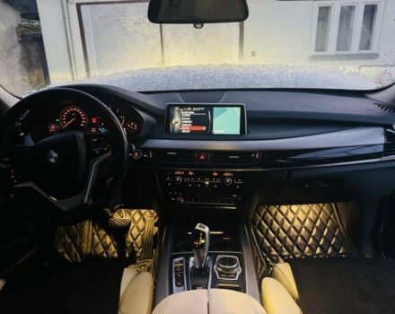 Серый БМВ Х5, объемом двигателя 2 л и пробегом 290 тыс. км за 22000 $, фото 1 на Automoto.ua