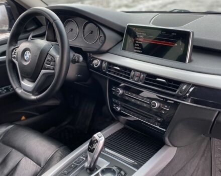 Серый БМВ Х5, объемом двигателя 2 л и пробегом 286 тыс. км за 24950 $, фото 1 на Automoto.ua