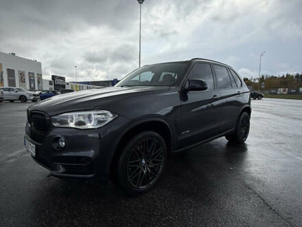 Серый БМВ Х5, объемом двигателя 2.98 л и пробегом 187 тыс. км за 25500 $, фото 1 на Automoto.ua