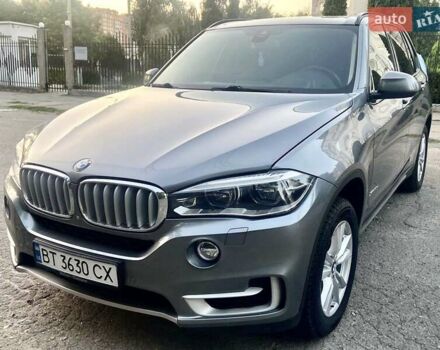 Серый БМВ Х5, объемом двигателя 2.99 л и пробегом 202 тыс. км за 25100 $, фото 1 на Automoto.ua