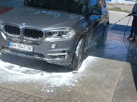 Сірий БМВ Х5, об'ємом двигуна 3 л та пробігом 199 тис. км за 32000 $, фото 1 на Automoto.ua