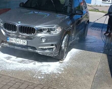 Серый БМВ Х5, объемом двигателя 3 л и пробегом 199 тыс. км за 32000 $, фото 1 на Automoto.ua