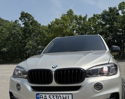 Серый БМВ Х5, объемом двигателя 3 л и пробегом 99 тыс. км за 27999 $, фото 1 на Automoto.ua