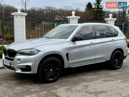 Серый БМВ Х5, объемом двигателя 3 л и пробегом 293 тыс. км за 21800 $, фото 1 на Automoto.ua