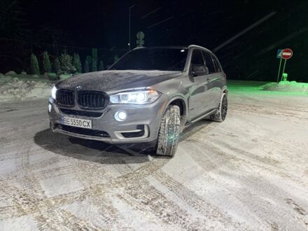 Серый БМВ Х5, объемом двигателя 3 л и пробегом 277 тыс. км за 27500 $, фото 1 на Automoto.ua