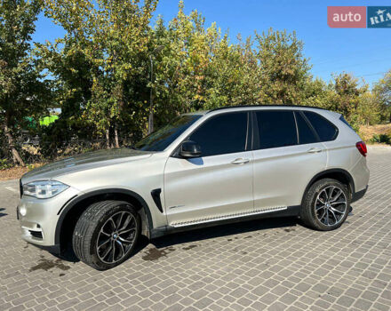 Серый БМВ Х5, объемом двигателя 2.99 л и пробегом 230 тыс. км за 26999 $, фото 1 на Automoto.ua