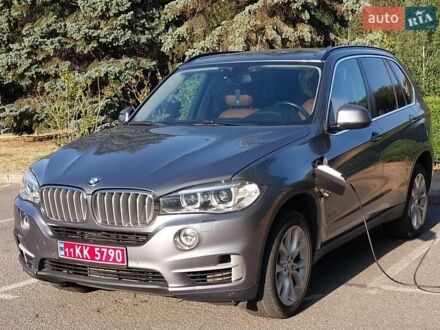 Сірий БМВ Х5, об'ємом двигуна 2 л та пробігом 170 тис. км за 23999 $, фото 1 на Automoto.ua
