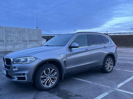 Серый БМВ Х5, объемом двигателя 2 л и пробегом 116 тыс. км за 28000 $, фото 1 на Automoto.ua