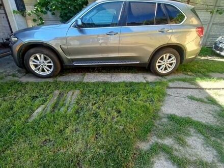 Серый БМВ Х5, объемом двигателя 3 л и пробегом 192 тыс. км за 23000 $, фото 1 на Automoto.ua