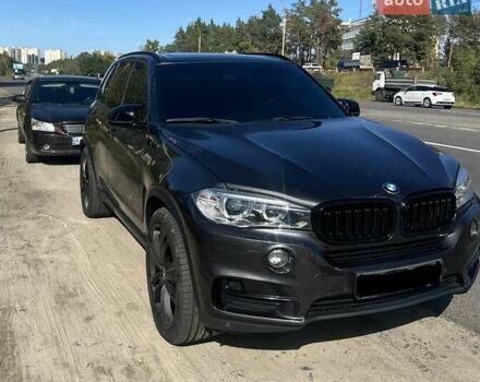 Серый БМВ Х5, объемом двигателя 2 л и пробегом 179 тыс. км за 25000 $, фото 1 на Automoto.ua