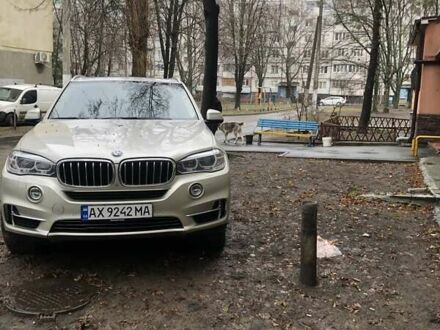 Серый БМВ Х5, объемом двигателя 2.98 л и пробегом 182 тыс. км за 28600 $, фото 1 на Automoto.ua