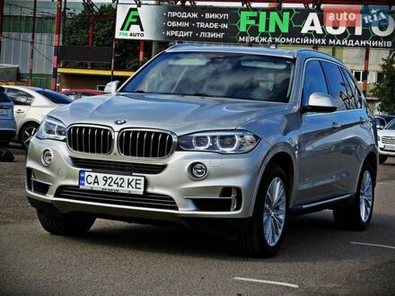 Серый БМВ Х5, объемом двигателя 2 л и пробегом 160 тыс. км за 27800 $, фото 1 на Automoto.ua