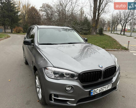 Серый БМВ Х5, объемом двигателя 2 л и пробегом 89 тыс. км за 27000 $, фото 1 на Automoto.ua