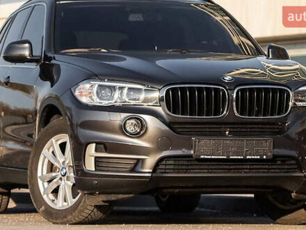 Серый БМВ Х5, объемом двигателя 2 л и пробегом 130 тыс. км за 24500 $, фото 1 на Automoto.ua