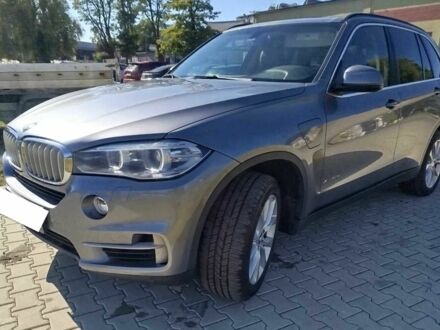 Серый БМВ Х5, объемом двигателя 2 л и пробегом 139 тыс. км за 17332 $, фото 1 на Automoto.ua