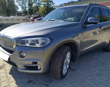 Серый БМВ Х5, объемом двигателя 2 л и пробегом 139 тыс. км за 17332 $, фото 1 на Automoto.ua