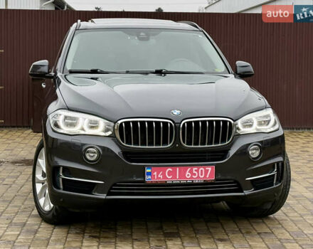 Серый БМВ Х5, объемом двигателя 3 л и пробегом 220 тыс. км за 25300 $, фото 1 на Automoto.ua