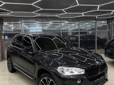 Сірий БМВ Х5, об'ємом двигуна 2.98 л та пробігом 211 тис. км за 28000 $, фото 1 на Automoto.ua