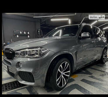 Серый БМВ Х5, объемом двигателя 2.98 л и пробегом 140 тыс. км за 32000 $, фото 1 на Automoto.ua