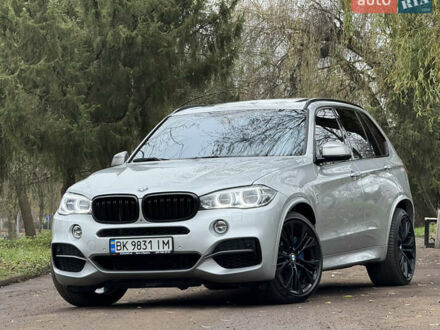 Серый БМВ Х5, объемом двигателя 3 л и пробегом 235 тыс. км за 29999 $, фото 1 на Automoto.ua