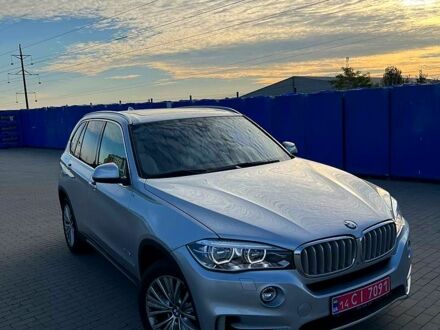 Серый БМВ Х5, объемом двигателя 3 л и пробегом 117 тыс. км за 32500 $, фото 1 на Automoto.ua