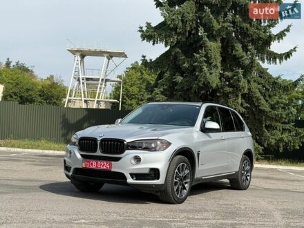 Серый БМВ Х5, объемом двигателя 3 л и пробегом 260 тыс. км за 26000 $, фото 1 на Automoto.ua