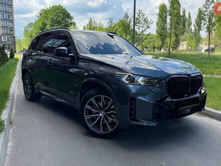 Серый БМВ Х5, объемом двигателя 3 л и пробегом 109 тыс. км за 49900 $, фото 1 на Automoto.ua